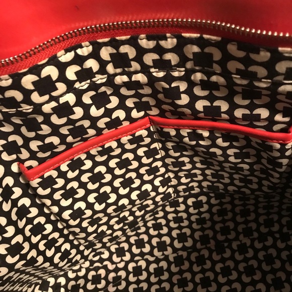 VERA BRADLEY FAUX LEATHER ORANGE TOTE - Picture 10 of 10